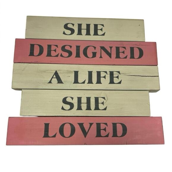 EUC - Francesca's She Designed A Life She Loved Plaque - Picture 1 of 2